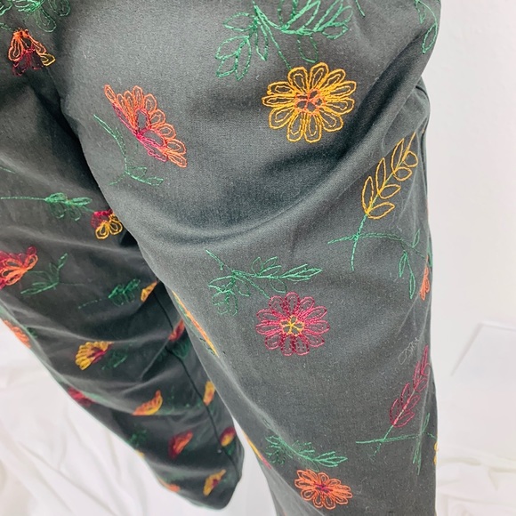 Nicole Studio / Black Embroider Flowers - Picture 2 of 8